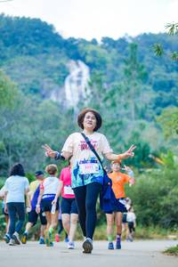 BIB: 8011
                            <button type="button" onclick="openModal(18880258)" class="btn btn-primary btn-sm float-right btn-popup" data-toggle="modal" data-target=".modal-high-quality">
                        <i class="fas fa-shopping-cart"></i> Add to Cart
                    </button>
                                            <button type="button" onclick="isThisMe(18880258, true)" class="btn btn-success btn-sm float-right btn-popup btn-isme hidden" data-toggle="tooltip" data-placement="bottom" title="นี่คือรูปของคุณใช่ไหม คลิกที่นี่เพื่อเอาเข้าอัลบั้ม">
                        <i class="fas fa-plus"></i> Add to album
                    </button>
                    <button type="button" onclick="isThisMe(18880258, false)" class="btn btn-warning btn-sm float-right btn-popup btn-isnotme hidden">
                        <i class="fas fa-ban"></i> Remove from album
                    </button>